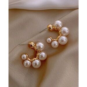 Anthropologie Viv Minimalist Classy Pearl Stud Half Hoop Earrings